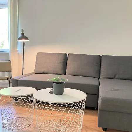 Bright 2-bedroom In Kolding With 4 Single Beds, Appartamento